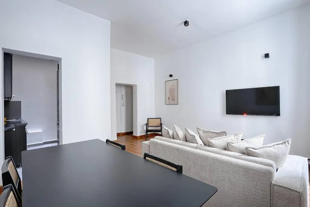 Concorde Saint Honore 1br 4p * Paris